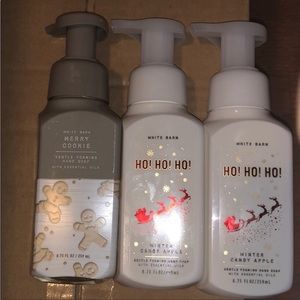 White Barn Merry Cookie & Winter Candy Apple Foaming Hand Soap Set